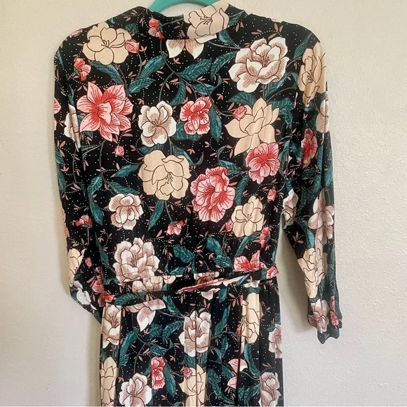 Torrid Floral Challis Shirtdress - Picture 10 of 11